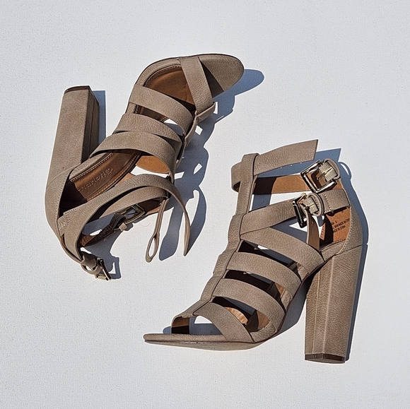 SIZE 6 Nude Muted Army Green Strappy Heels - Picture 6 of 12